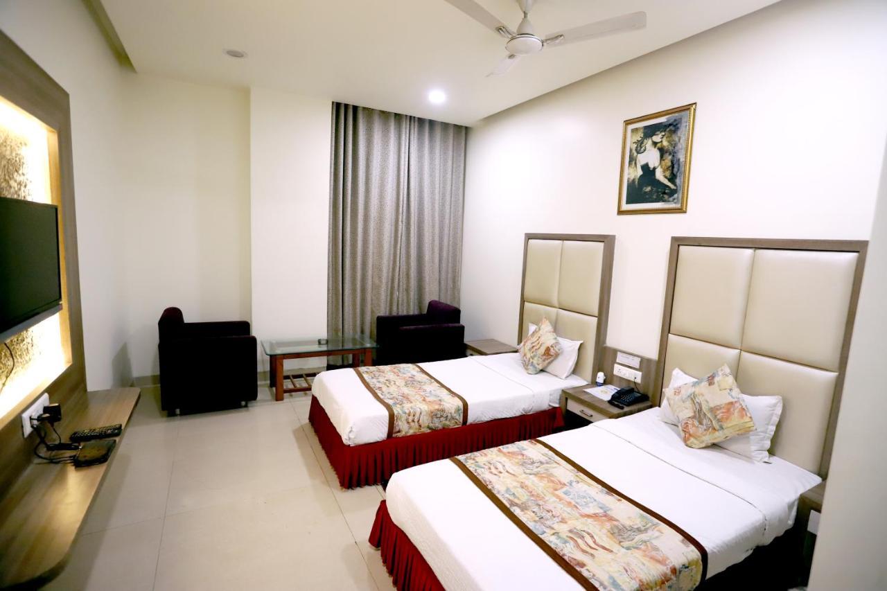 Hotel Blue Pearl Bhopal Extérieur photo