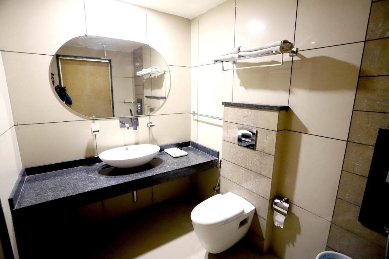 Hotel Blue Pearl Bhopal Extérieur photo