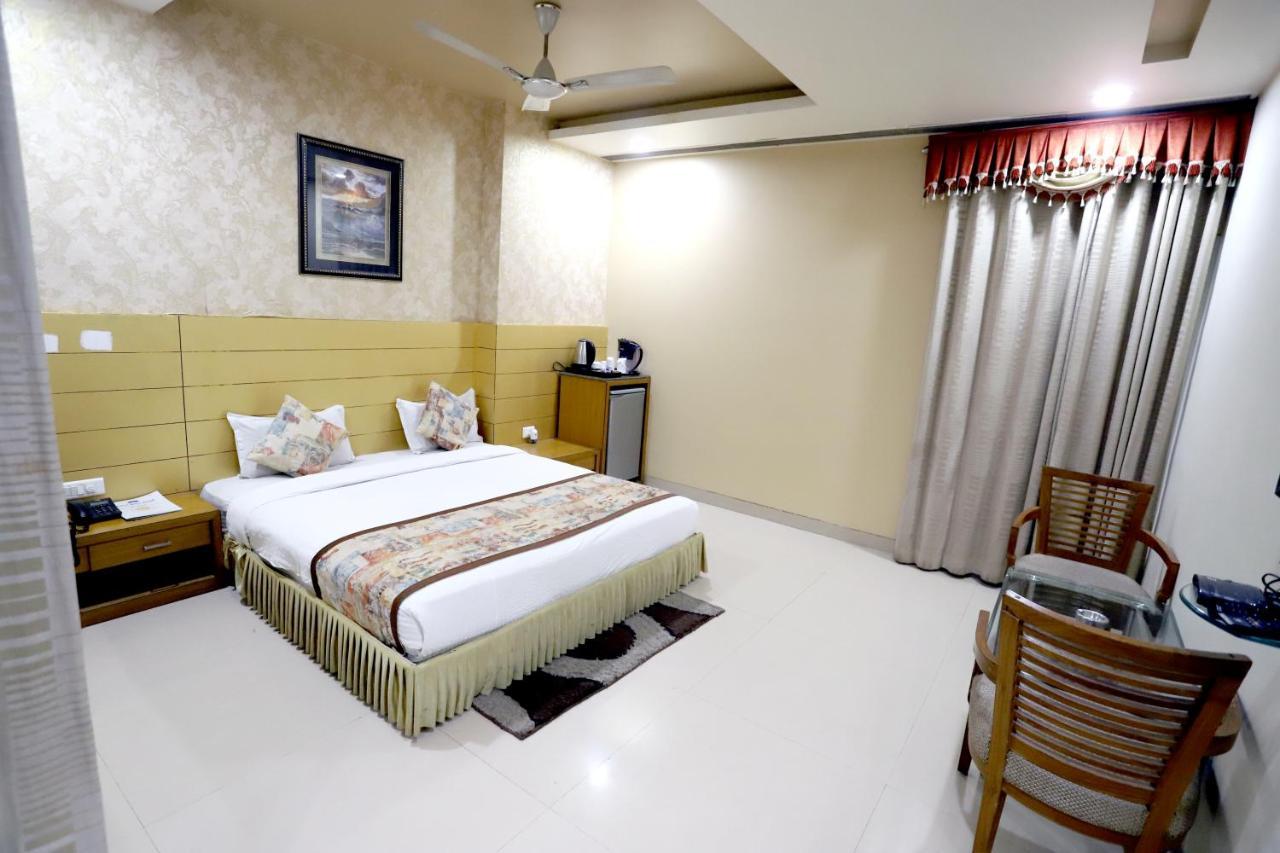 Hotel Blue Pearl Bhopal Extérieur photo