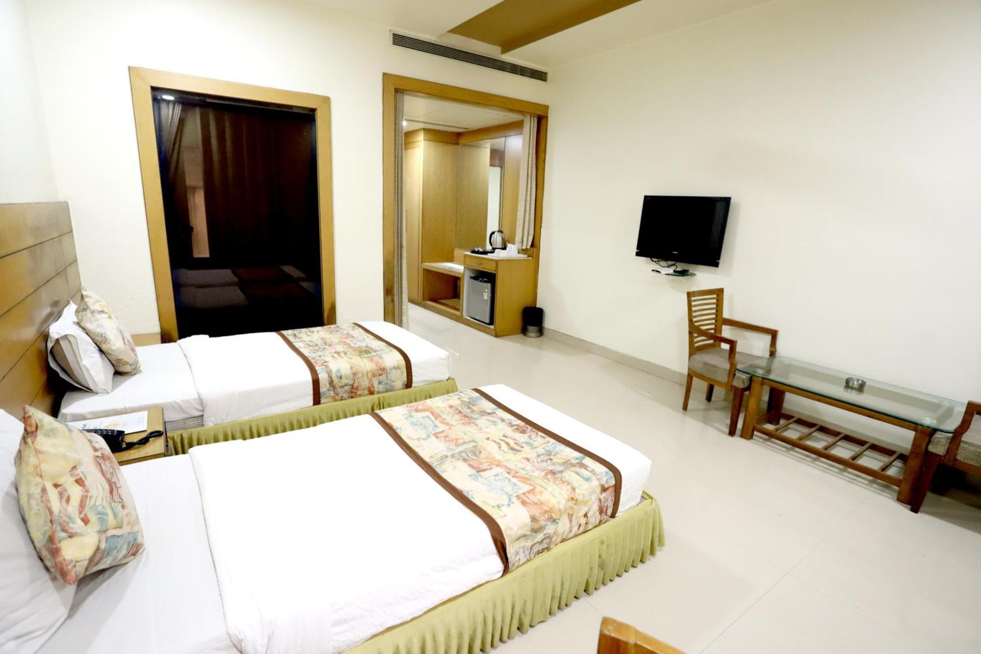 Hotel Blue Pearl Bhopal Extérieur photo